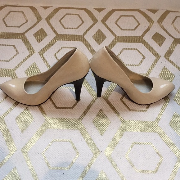 👡 Forever 21 New without Tags Pumps 👡 - Picture 2 of 4